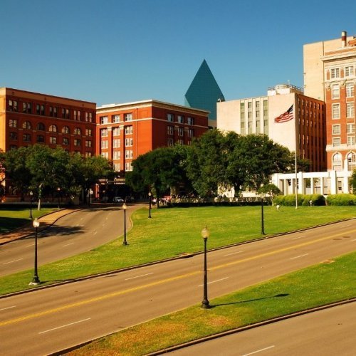 Dealey Plaza And Grassy Knoll 500x500 