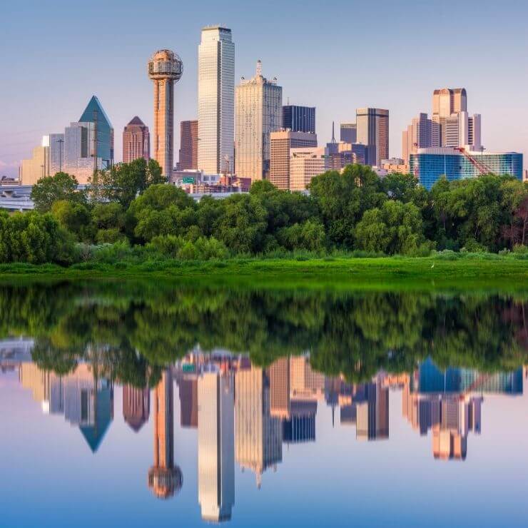 Spending one day in Dallas still will give you enough time to experience some of this iconic city's top sites. 